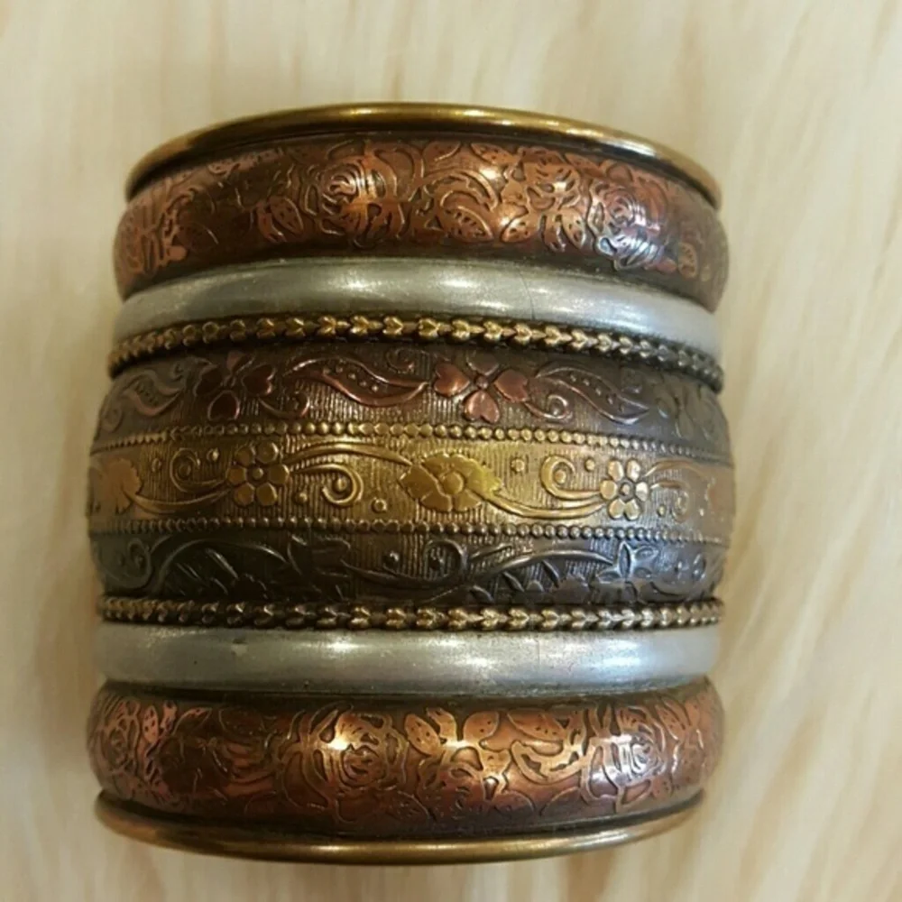 PRETTY BRASS MIXED METAL‎ CUFF